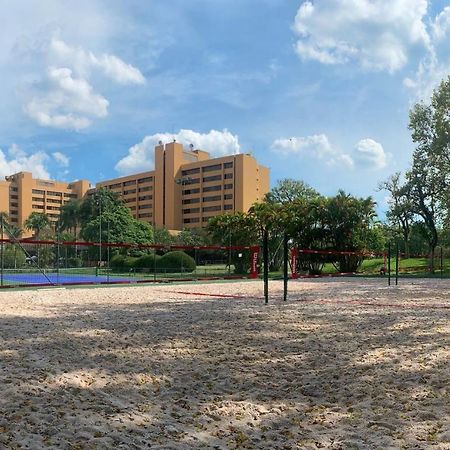 Hotel Transamerica סאו פאולו מראה חיצוני תמונה The volleyball court at the University of Houston